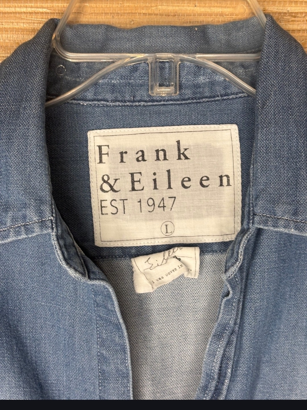 Frank & Eileen Eileen Denim Relaxed Fit Button-Down Shirt Size Large - Picture 6 of 15